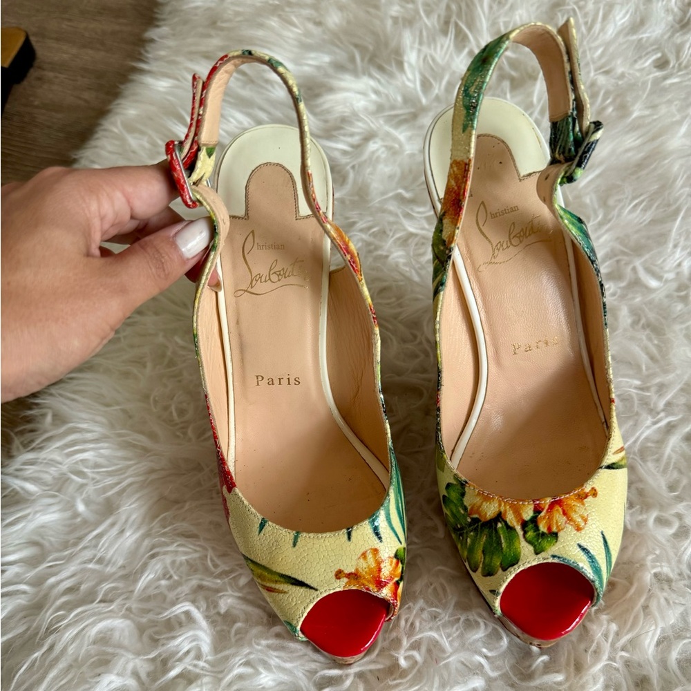 Louboutin sandal, size 36